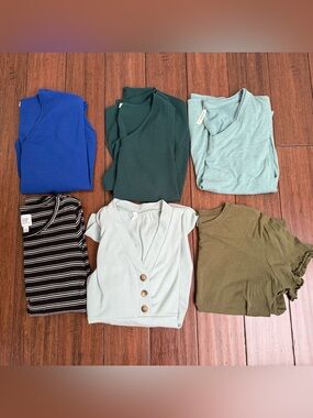 Maternity Top Short Sleeve Bundle Medium